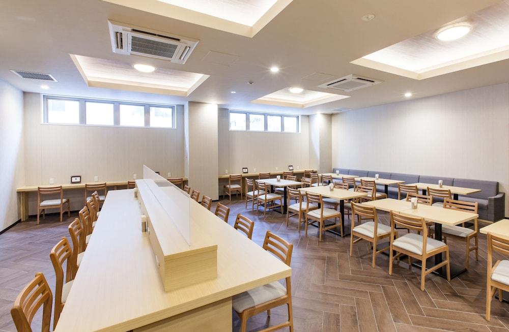 Y'S Hotel Shin Osaka Ngoại thất bức ảnh